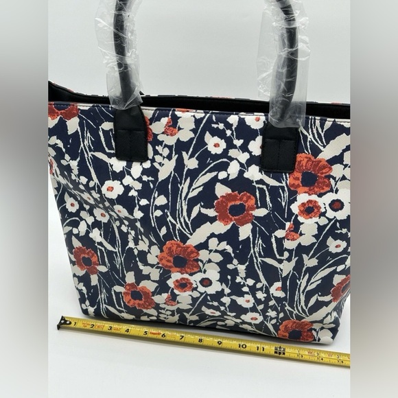Trina Turks Floral Large Tote Bag NWT - Picture 9 of 11